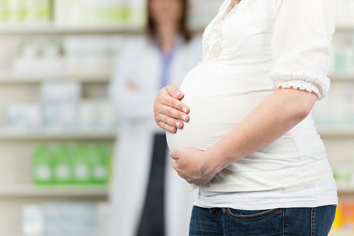 Лекарства для двоих: чем лечиться беременной