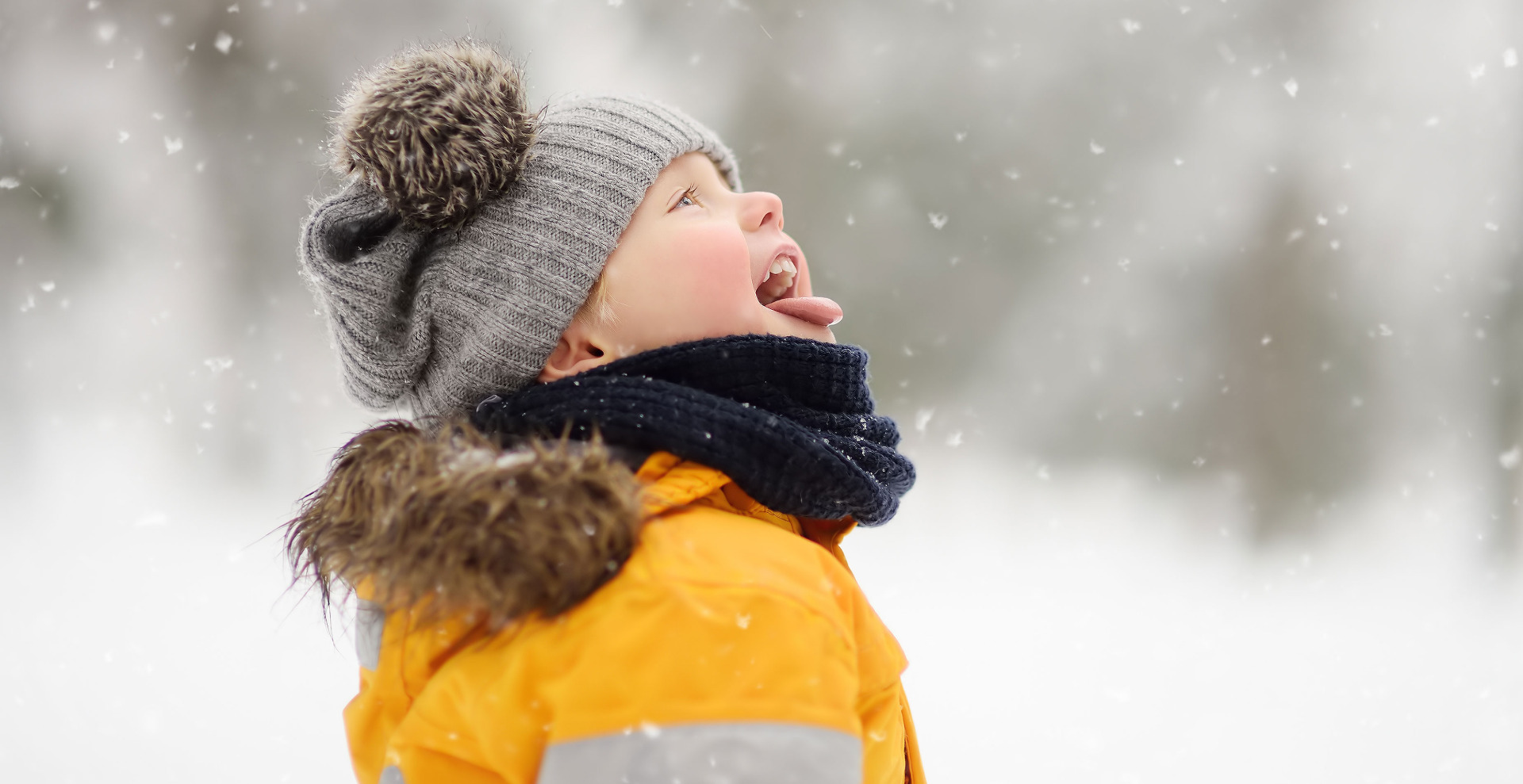 Зима для ребенка: прогулки, уход и еда