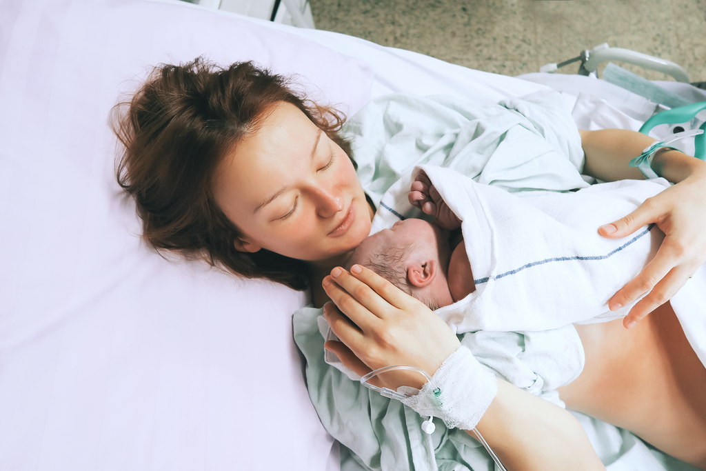 Родить без боли: 6 естественных способов себе помочь