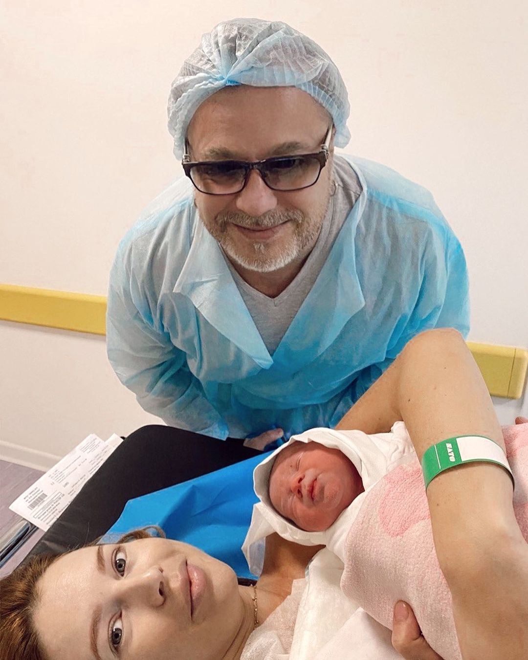 Наталья Подольская родила второго сына и показала малыша