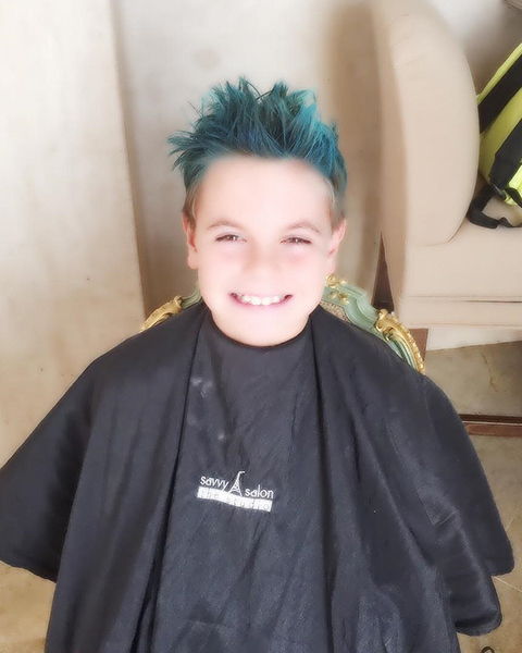 «12-летний сын захотел покрасить волосы. Я разрешила»