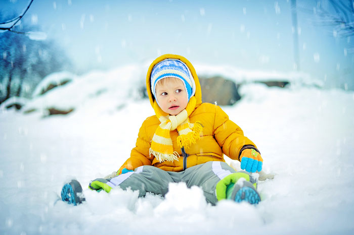 На скользкой дорожке: зимние травмы у детей