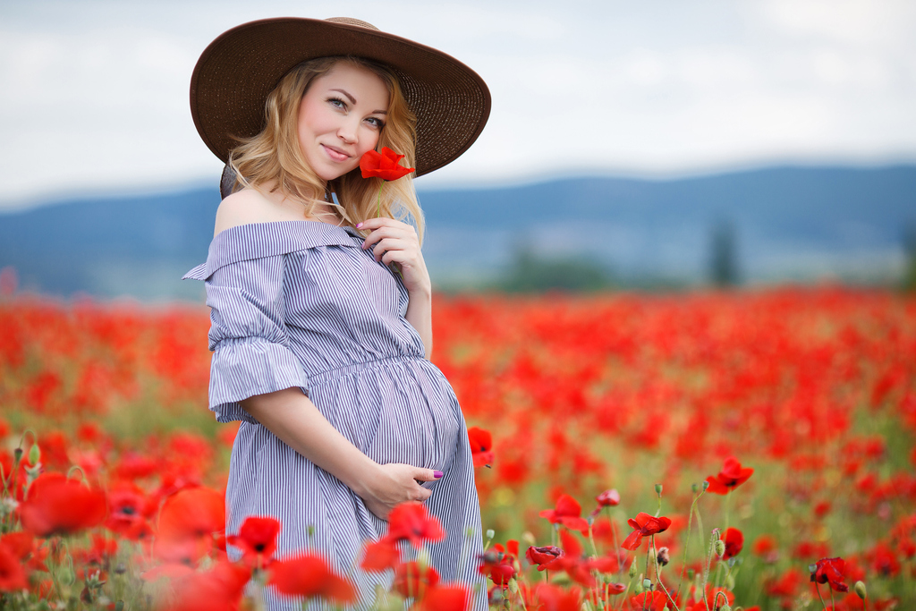 Зачем беременной книга счастья и еще 4 правила позитивного мышления