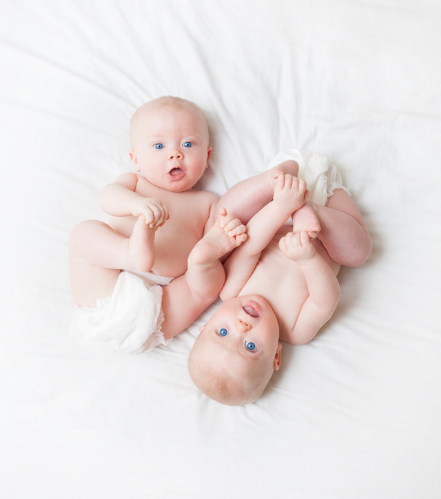 Беременность двойней: чем она опасна для мамы и младенцев