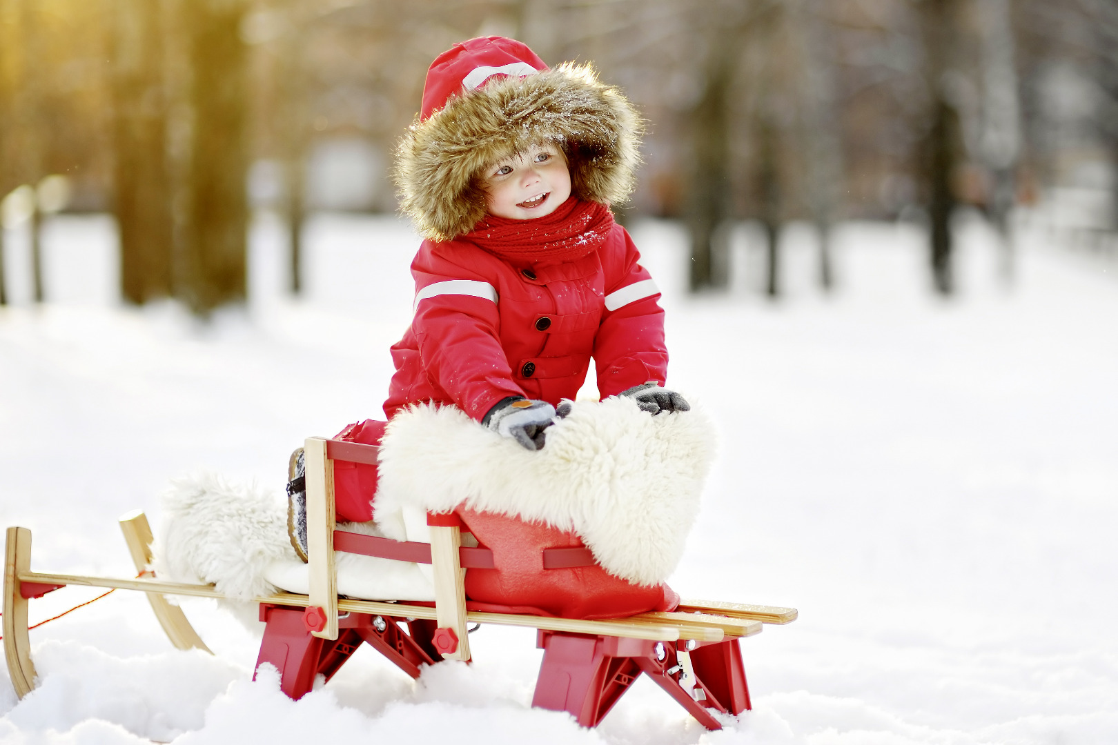 Зима для ребенка: прогулки, уход и еда