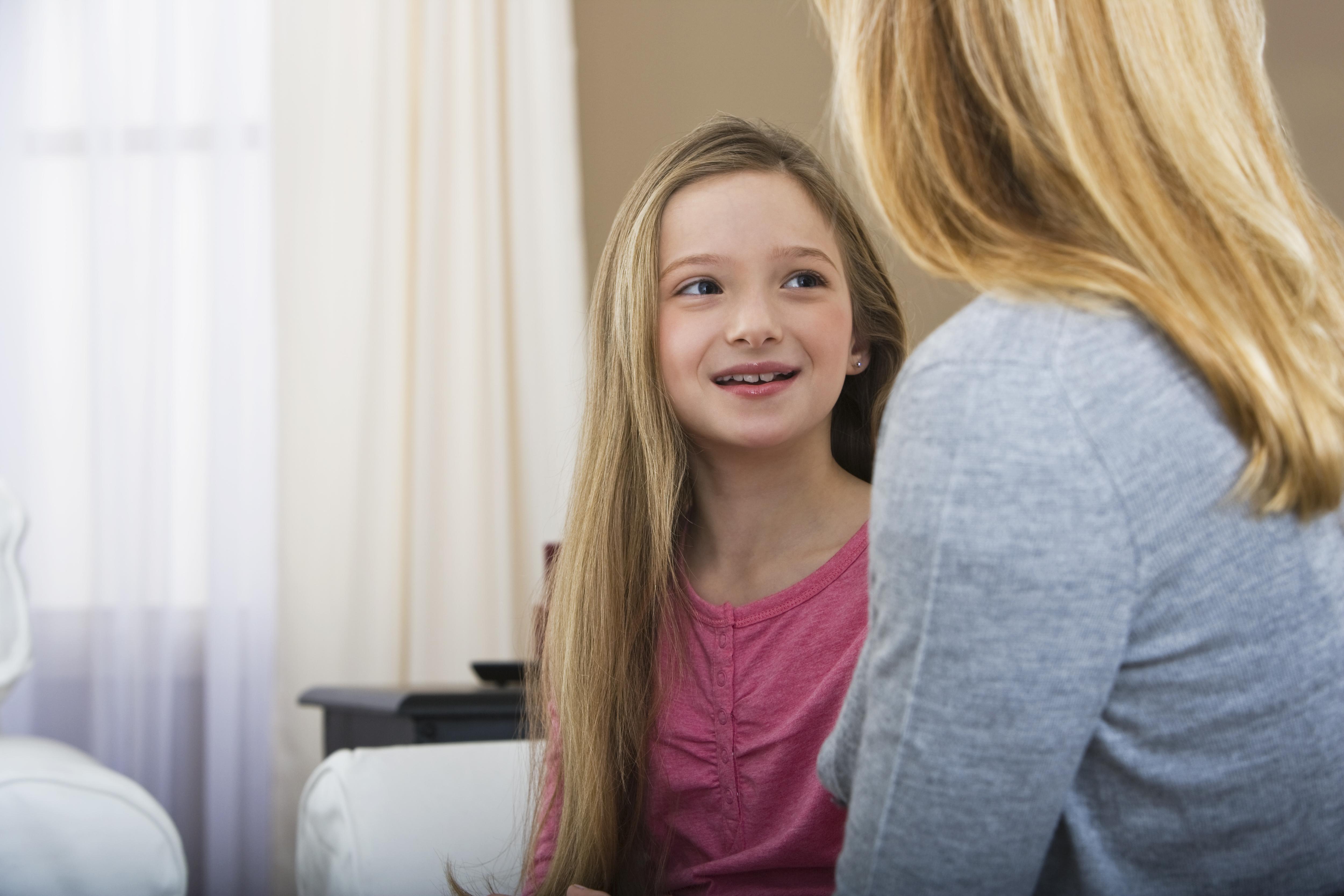 5 правил, которые заставят детей слушаться маму без криков