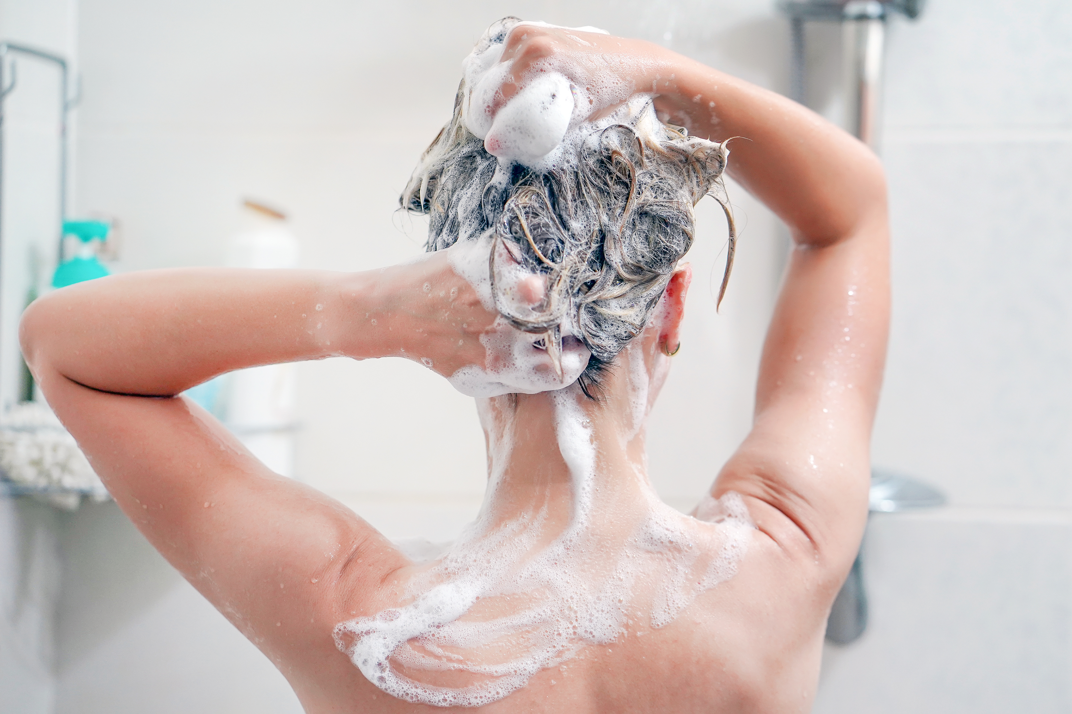 уход за волосами, как часто мыть волосы, как часто мыть голову, как не мыть волосы часто, жирные волосы, сухие кончики, советы парикмахера