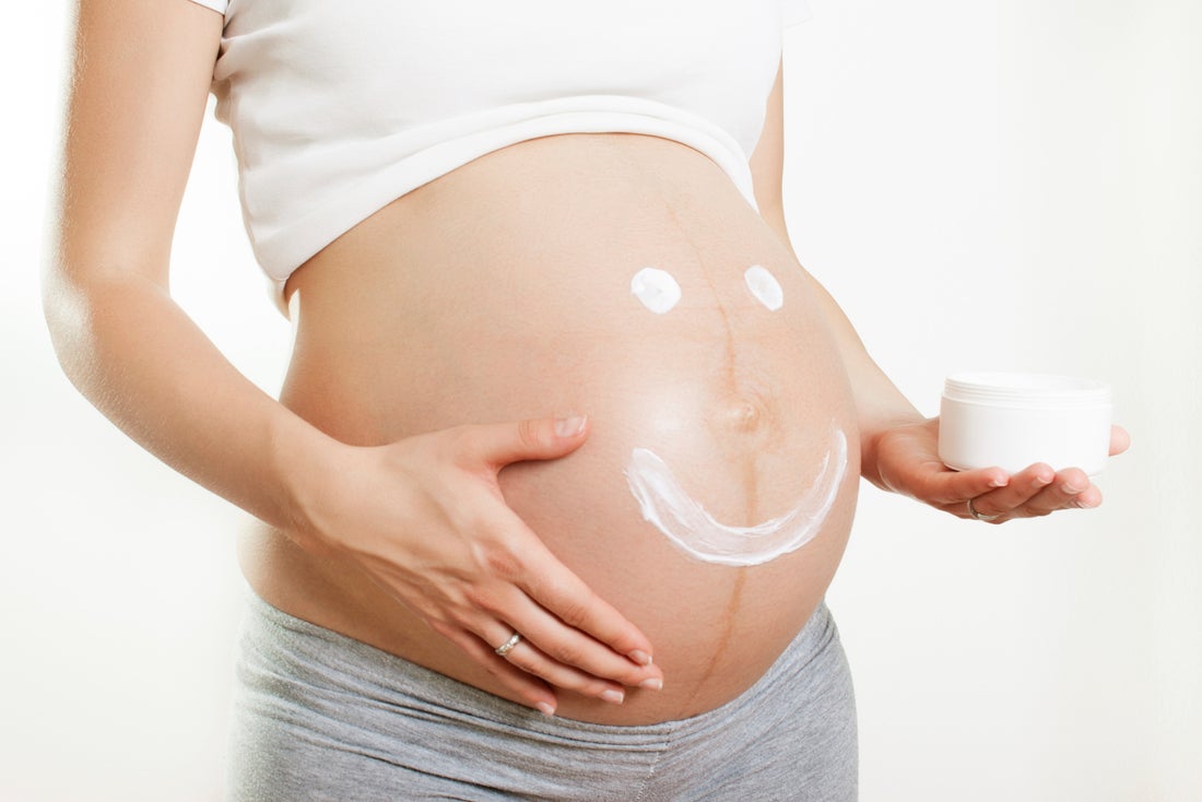 Фото №1 - Косметолог для беременной: что можно и нельзя делать в ожидании малыша