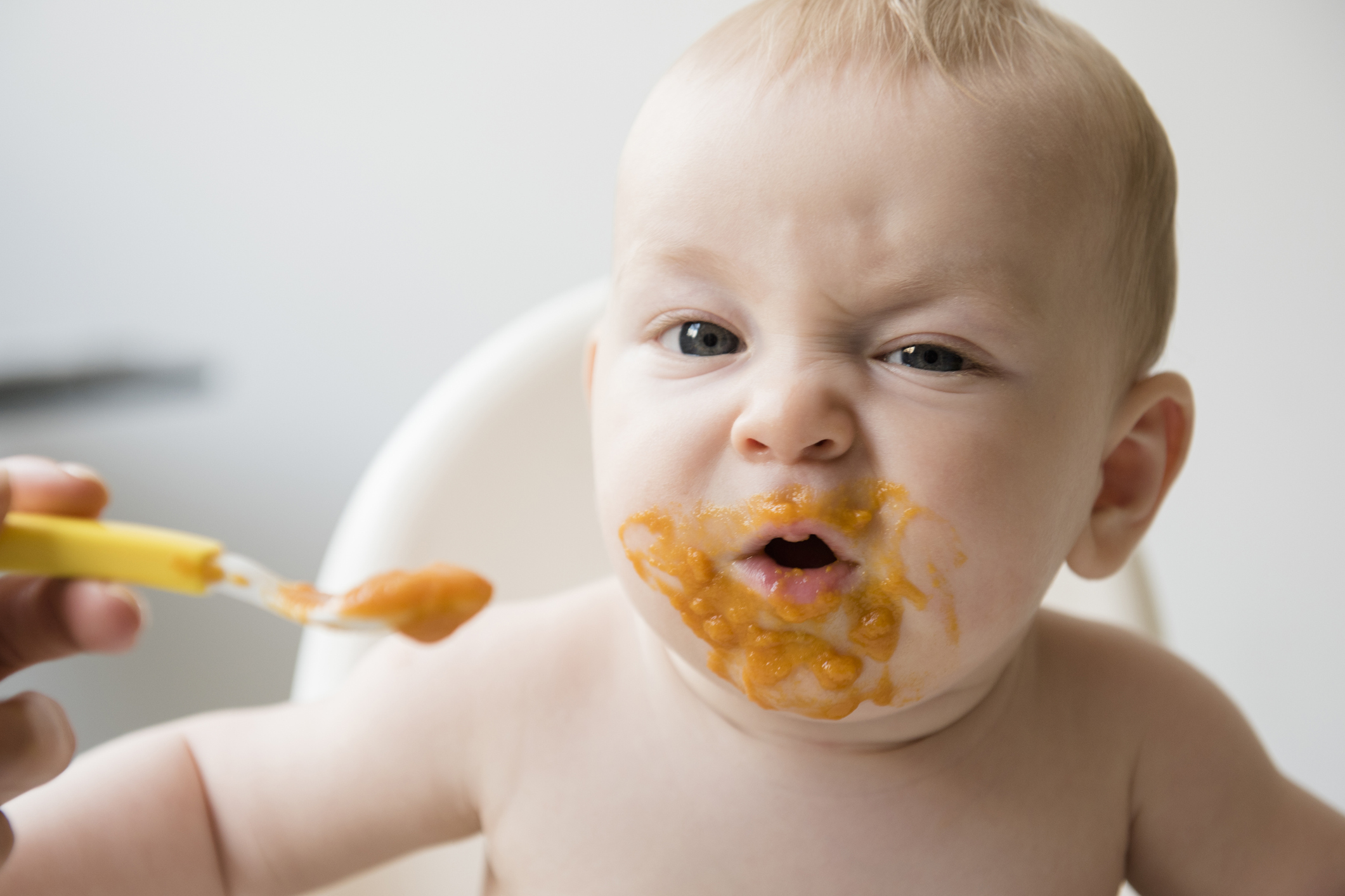 ребенок не ест, детское питание, ошибки в питании, пищевое расстройство, как нельзя кормить ребенка