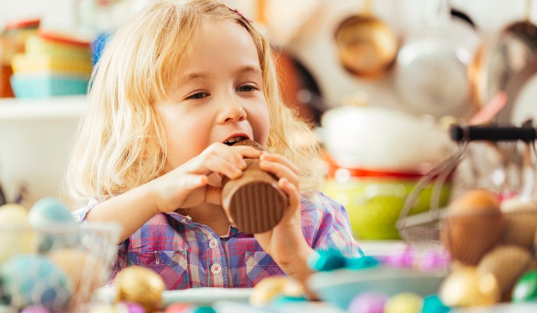 «Как запретить младшему ребенку шоколад, если старшему его есть можно»