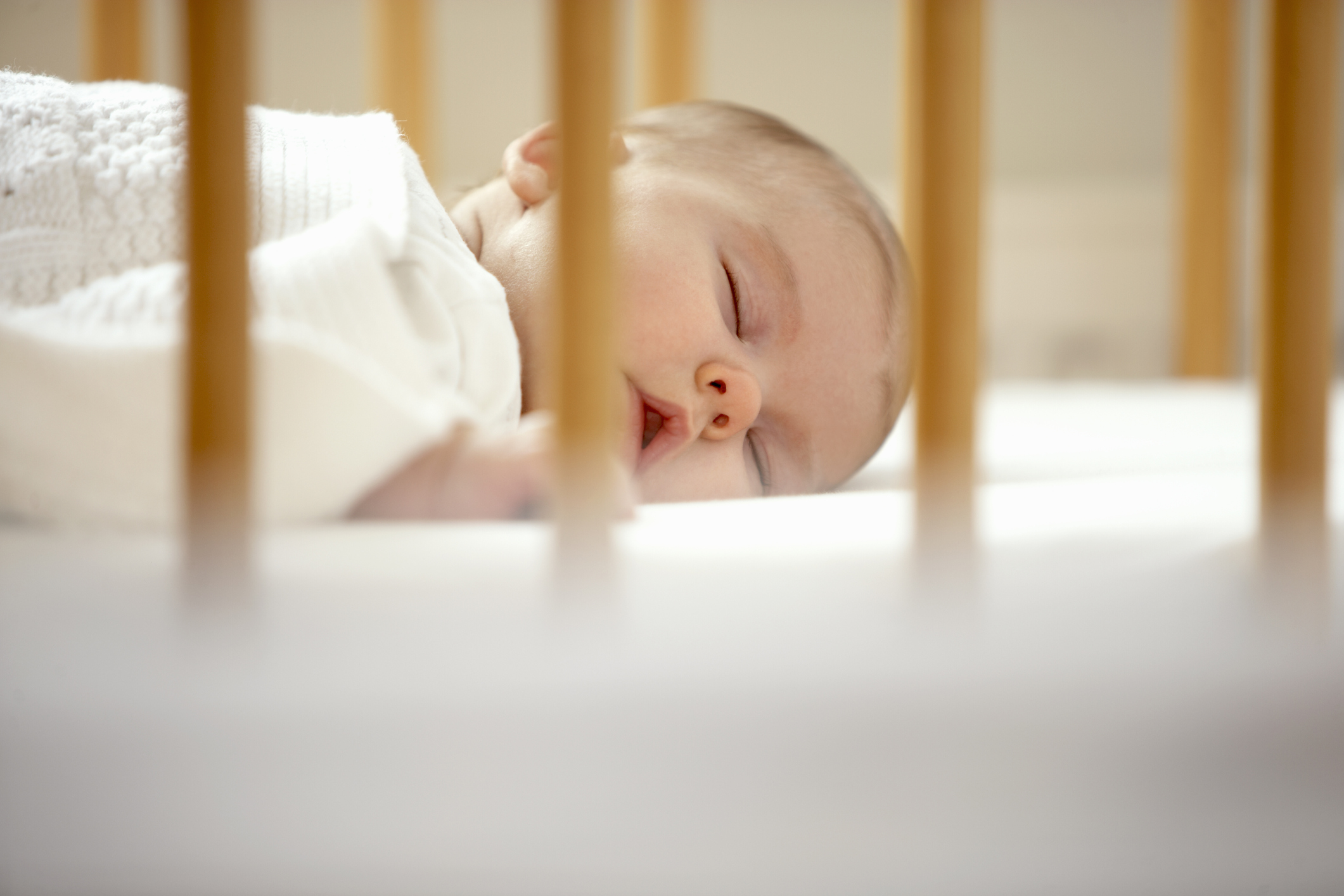 Фото №1 - Почему новорожденный ребенок очень плохо спит днем: отвечает врач