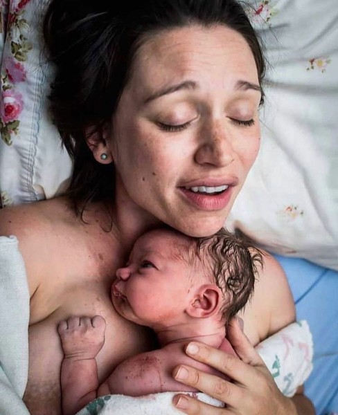 Мама, роди меня обратно! 25 забавных фото младенцев, которые уже познали жизнь