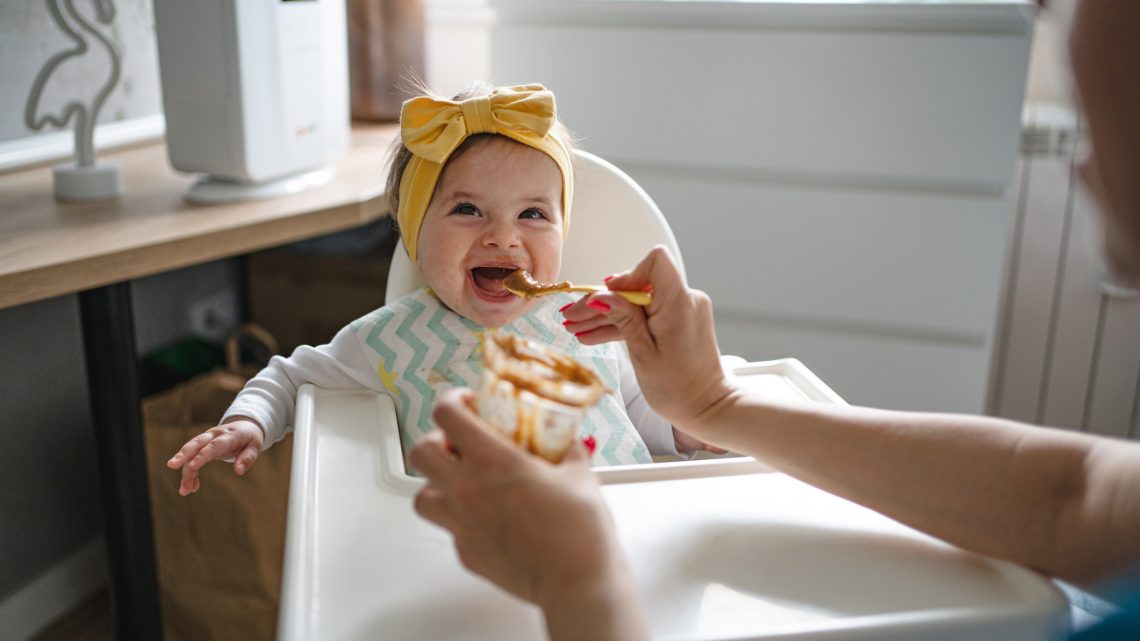 Какими продуктами обязательно надо кормить малыша, а какие ему вредны