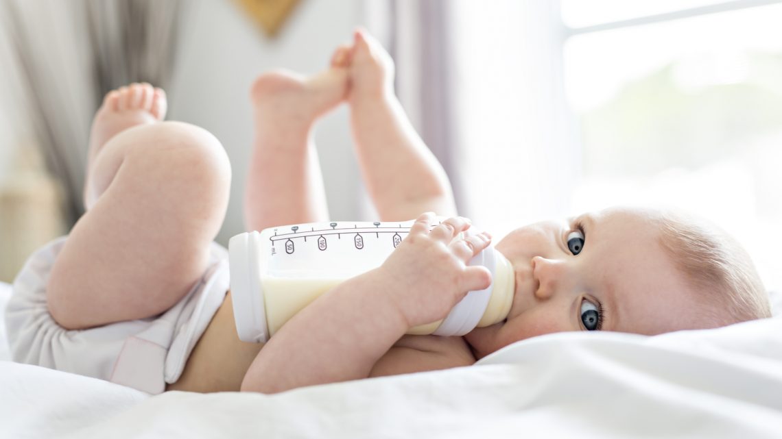 Иммунолог рассказала, почему детские смеси никогда не заменят грудное молоко