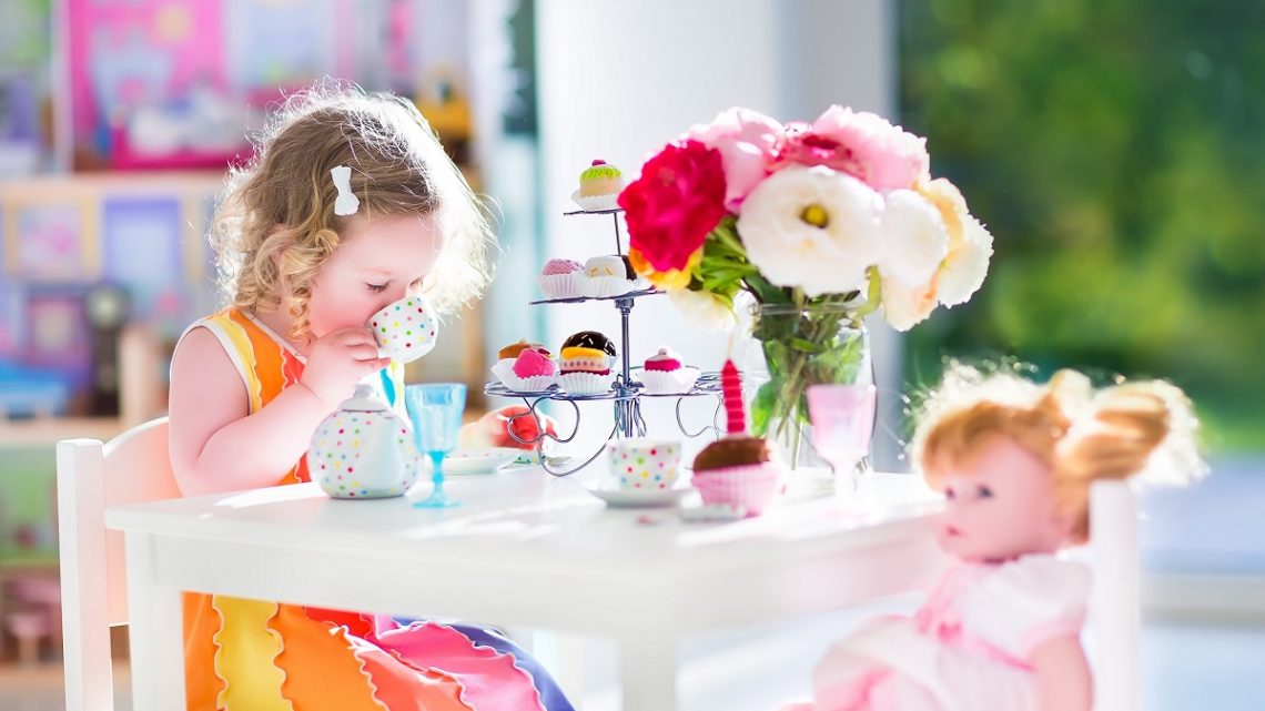Кукла, конструктор и мишка: будущее ребенка можно предсказать по его любимой игрушке