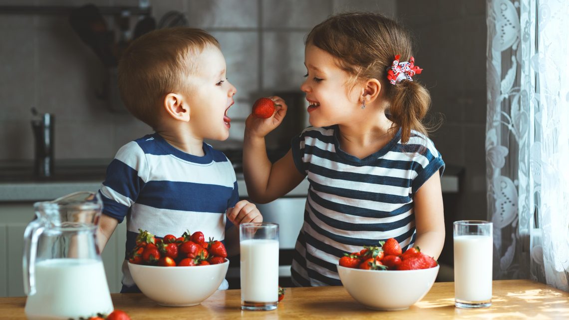 Детские вопросы: почему называется завтрак, если мы едим сегодня