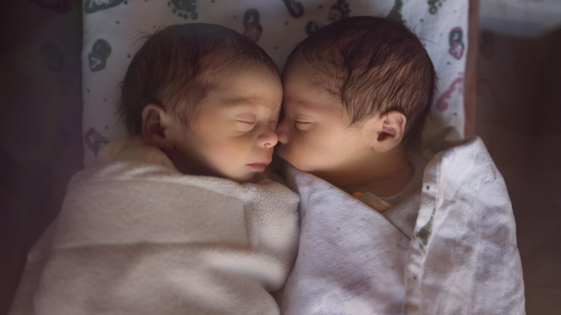 10 удивительных фактов о беременности двойней