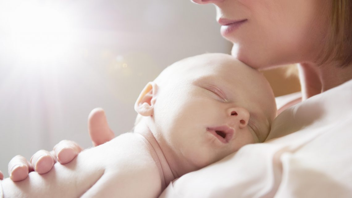 Как уснуть днем за 1 минуту, пока малыш спит — советы мамам от сомнолога