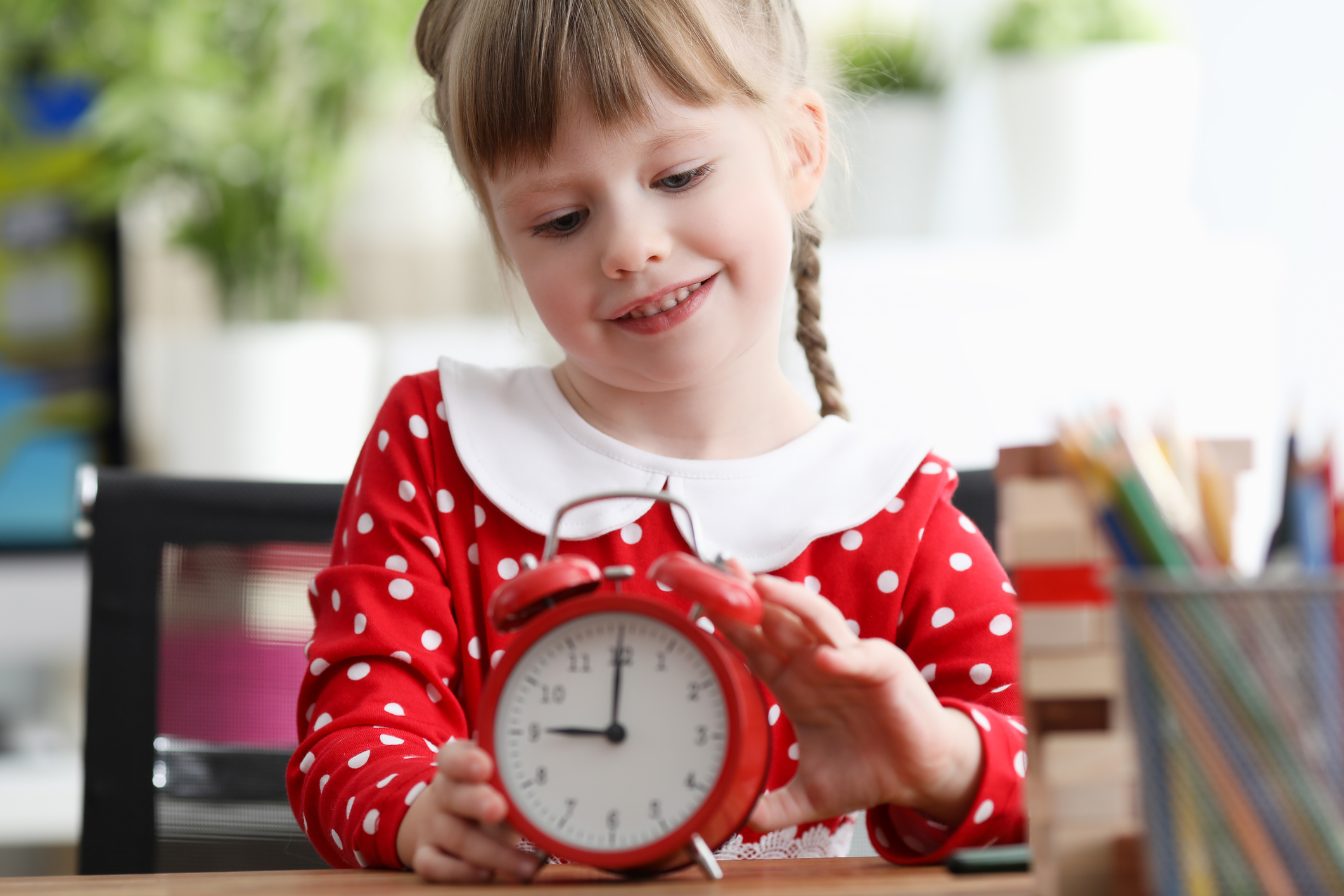 как научить ребенка смотреть время