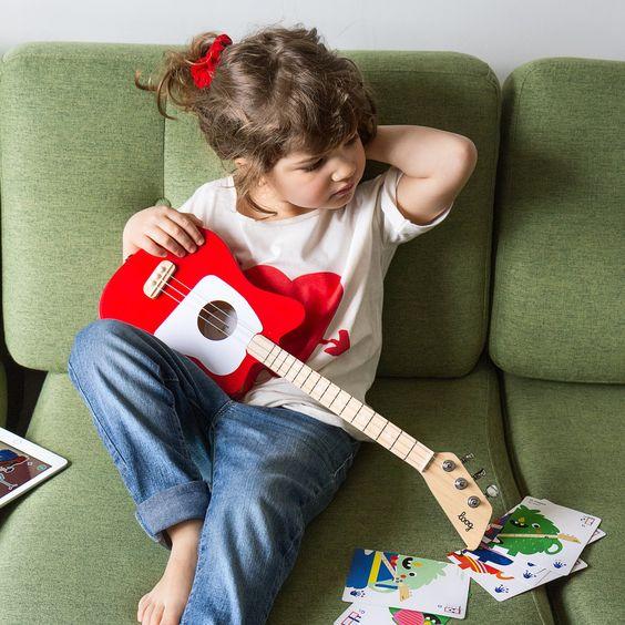 Игра на музыкальных инструментах способствует развитию головного мозга: как помочь ребенку полюбить музыку