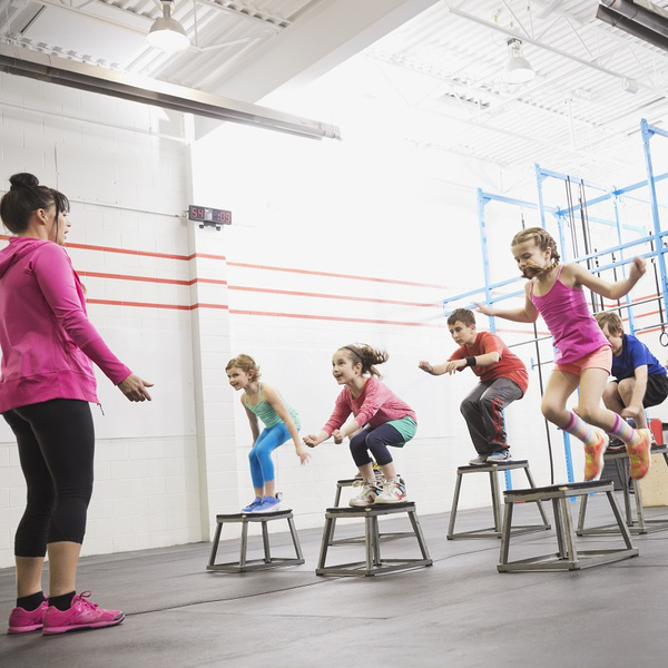 11 физических упражнений, которые нельзя делать девочкам