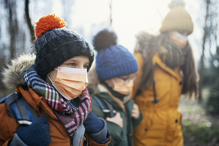 Строгая форма, поборы, маски: чего не имеют права требовать в школе