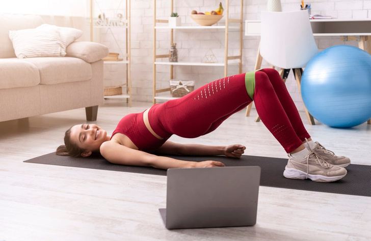упражнения с эластичной лентой для женщин в домашних условиях