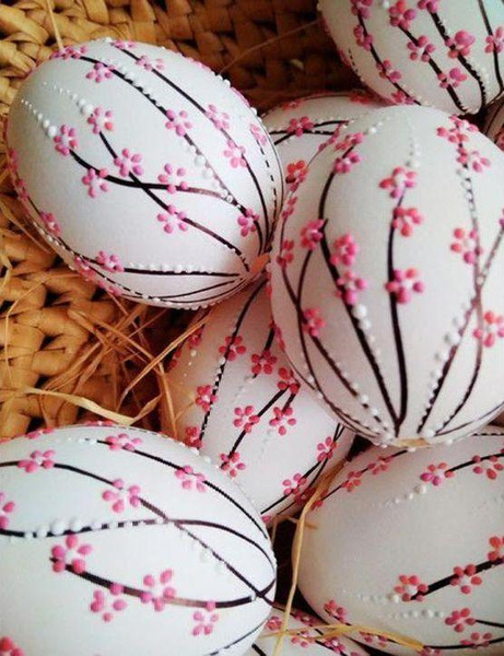 Как покрасить яйца на Пасху: 6 идей без луковой шелухи и покупных наклеек